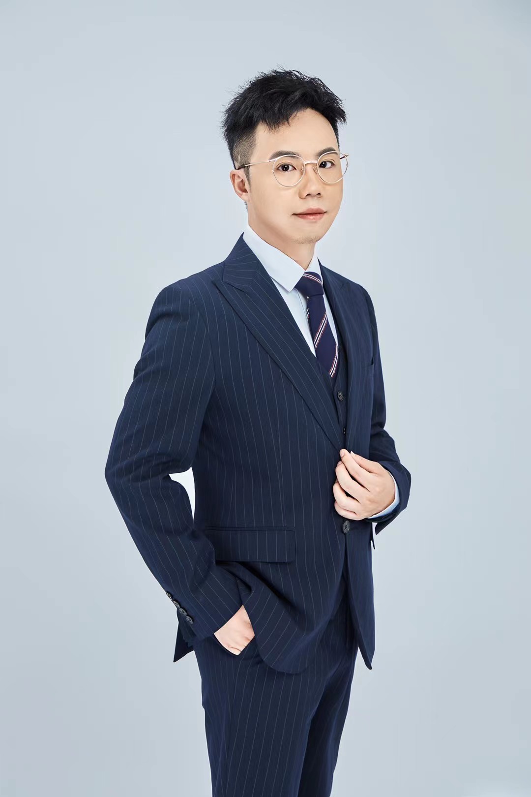 李冰洲,高清照片